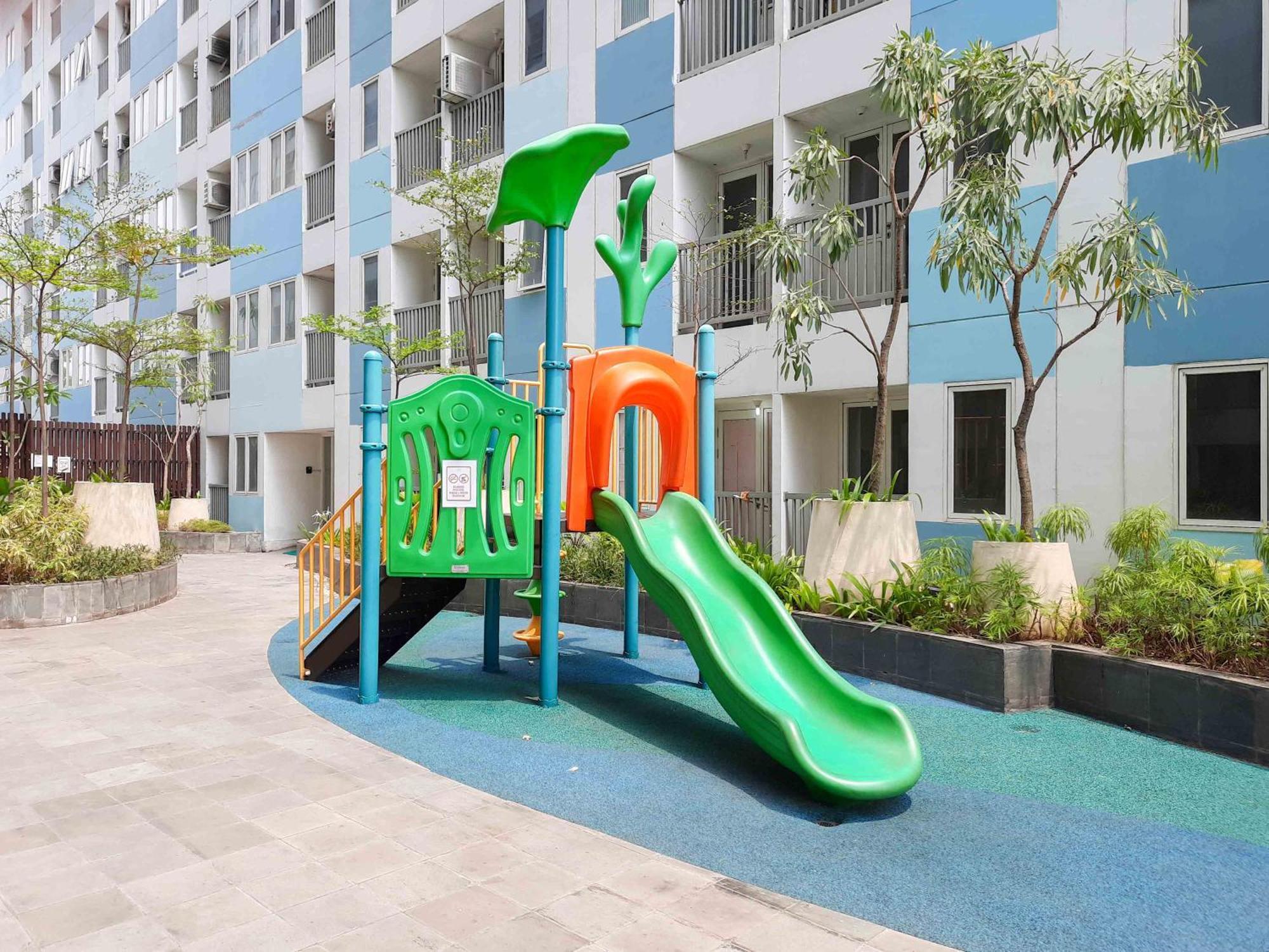 Comfort Living 1br At Grand Sentraland By Travelio Apartemen *