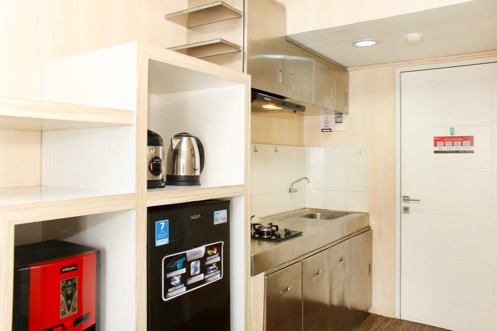 Comfort Living 1br At Grand Sentraland By Travelio Apartemen Karawang